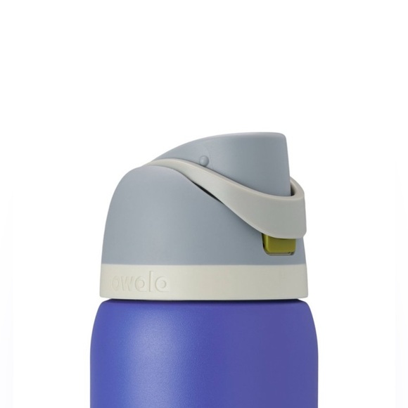 Owala Special Edition 32oz. Stainless Steel FreeSip Water Bottle (Cobalt Crush) - Picture 3 of 3